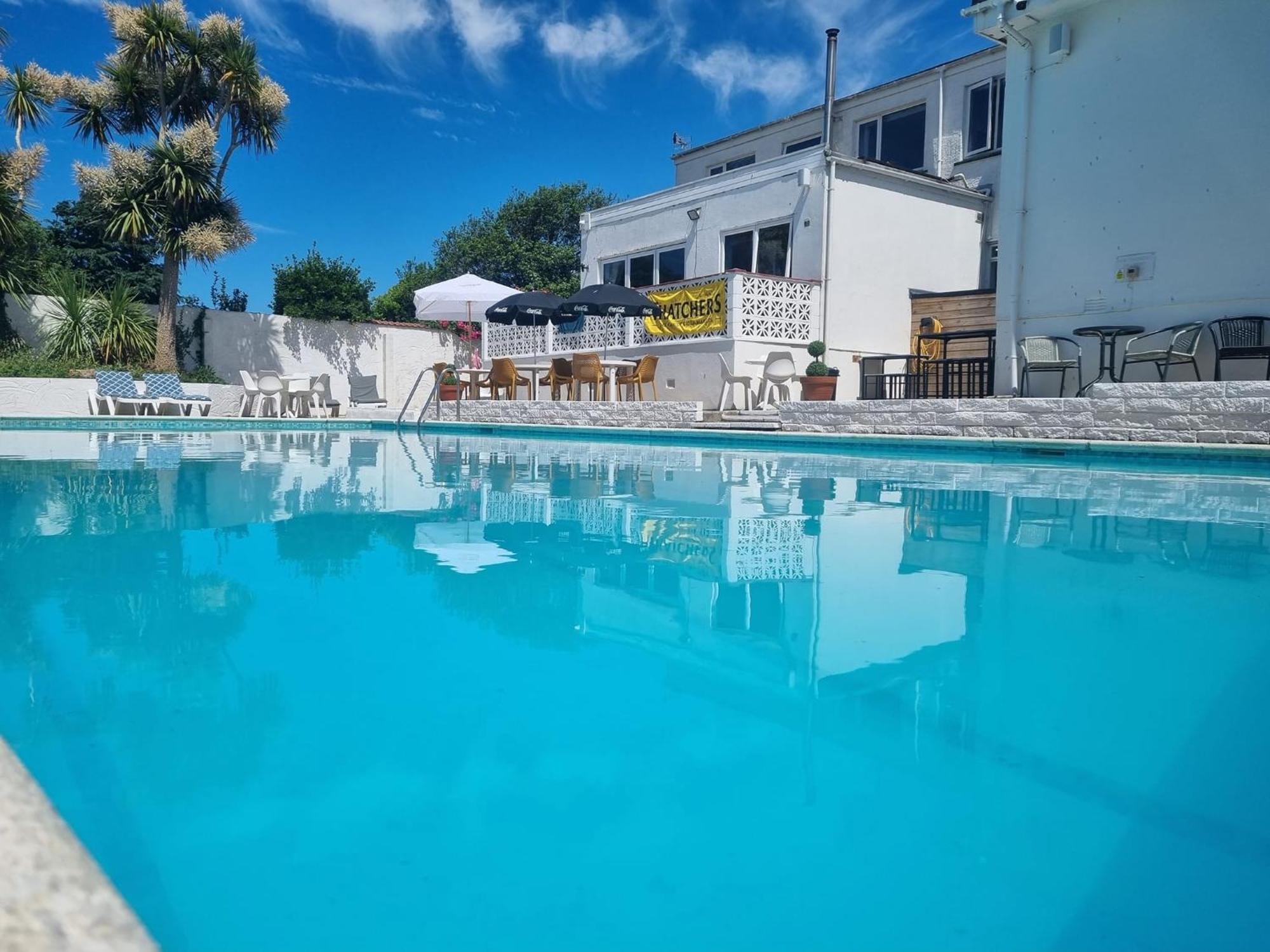 Pine 4* New Quay