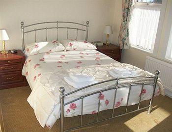 Pine 4* New Quay